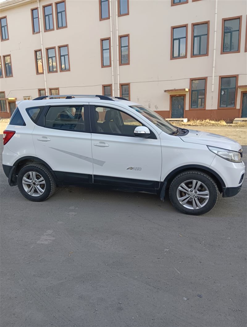 14年北汽幻速s2手動高配