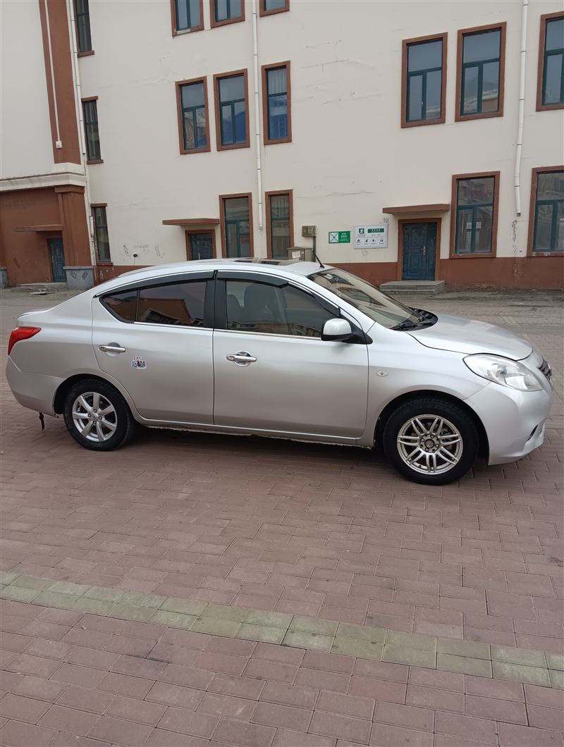 13年尼桑陽(yáng)光手動(dòng)高配