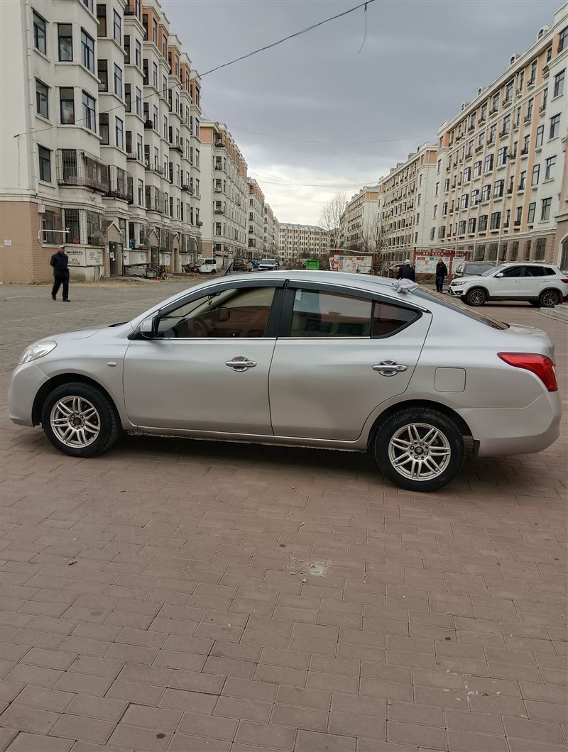 13年尼桑陽(yáng)光手動(dòng)高配