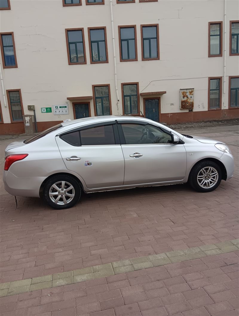 13年尼桑陽(yáng)光手動(dòng)高配